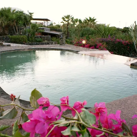 Holiday home Dammuso Gio Campobello